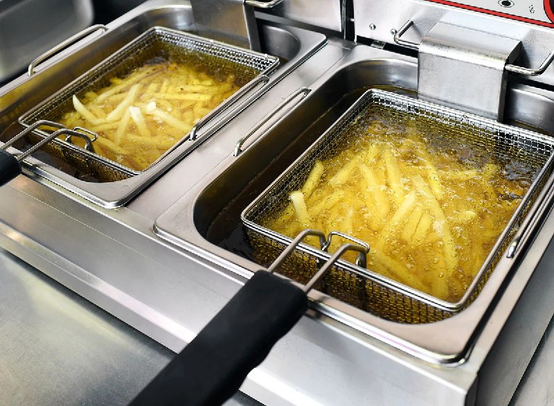 Самолёты в России будут летать на ФРИТЮРНОМ МАСЛЕ из Вкусно  и точки. Да, в них будут заливать масло