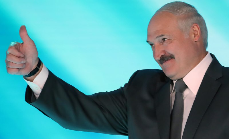 Лукашенко вступился за Телеграм. Президент Беларуси назвал блокировки мессенджеров дикостью и Средне