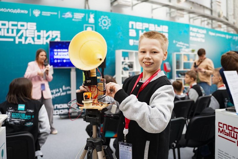 Движение Первых открывает науку ВСЕМ без исключения. В день науки активисты провели всероссийскую ак