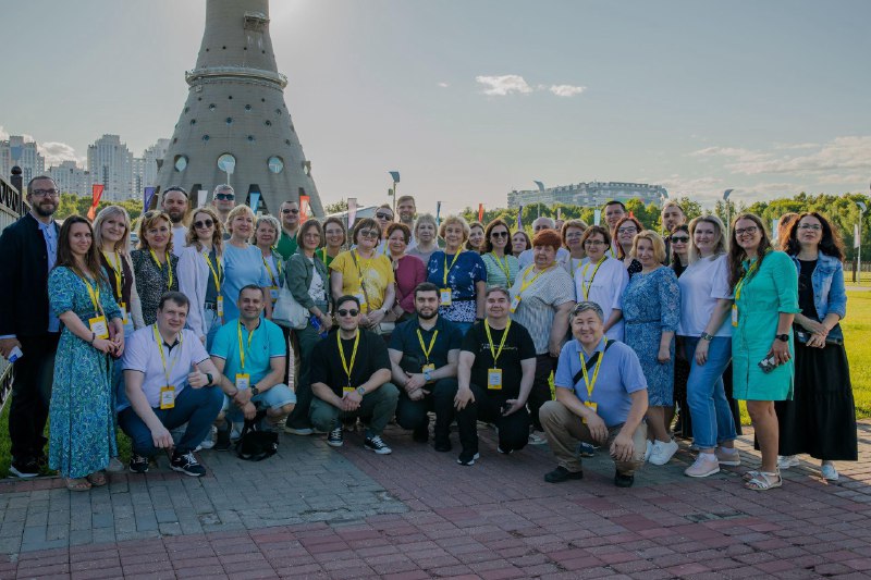 170учителей точных наук получат по 200 тысяч рублей от Т-Банка  педагогам выдадут гранты по итогам В